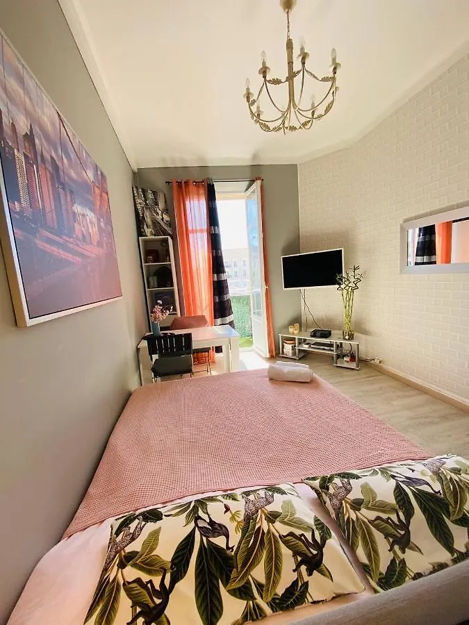 Riviera Studio Cannes Center